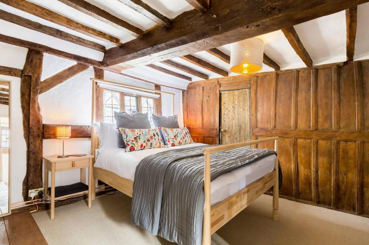 Villa 3 Masons Court The Oldest House In Stratford Upon Avon, Warwickshire. Exterior foto